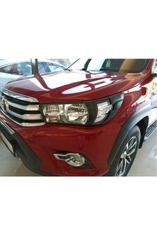 Toyota Hilux Revo Far Çerçevesi Kaplaması Siyah 2016-2019